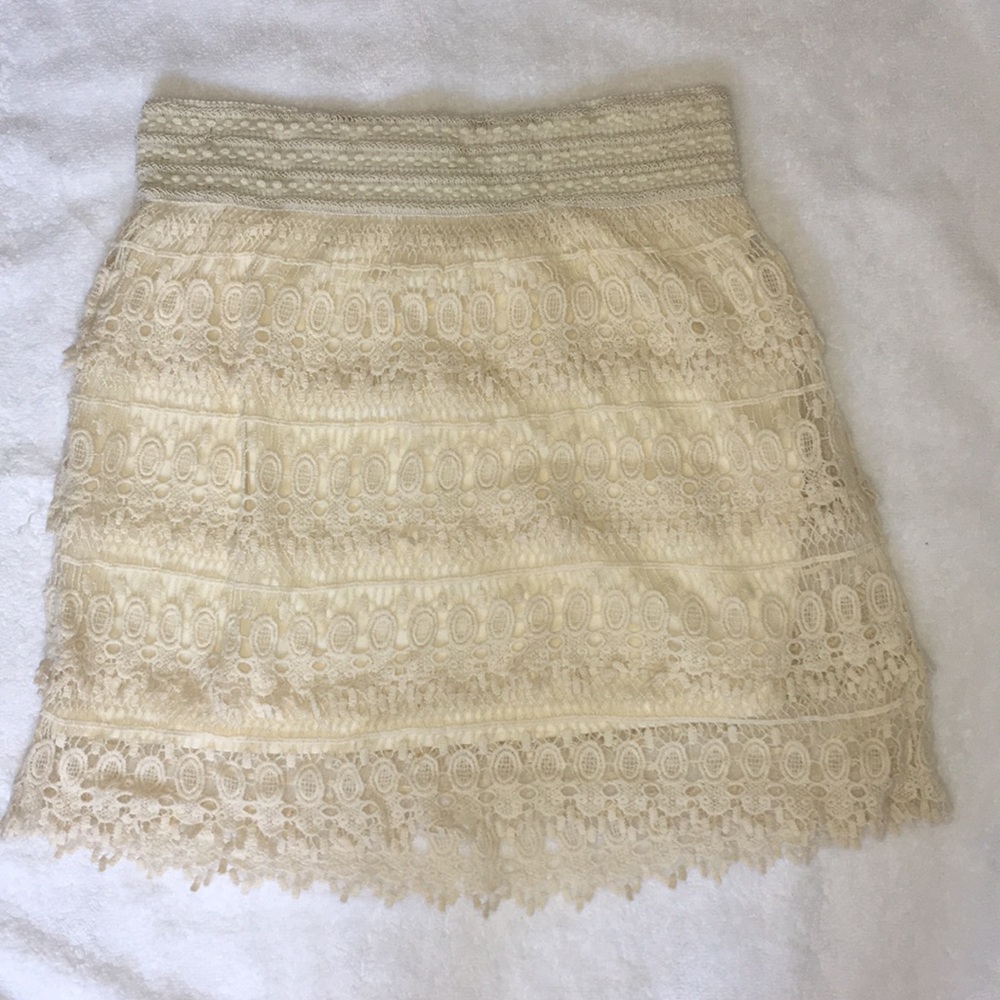Lace layered stretchy skirt